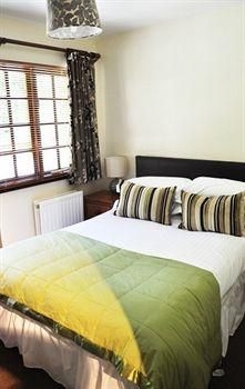 The Edgemoor Hotel0