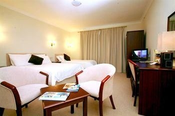 Legacy Hampshire Hotel1