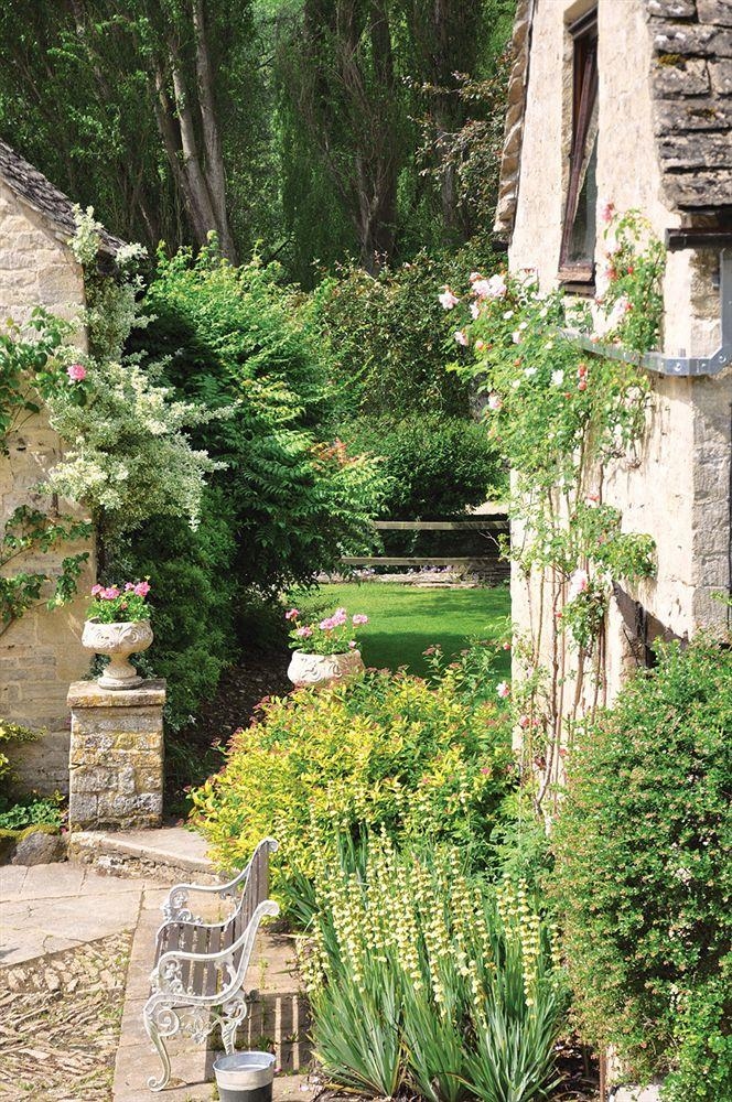 The Old Swan and Minster Mill4