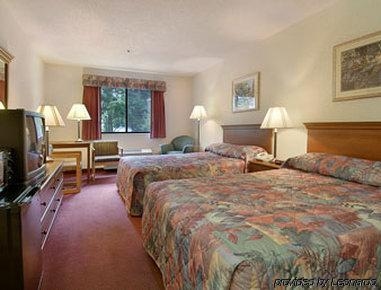 Baymont Inn and Suites Logan3