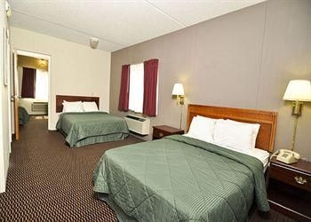 Magnuson Hotel Sandusky3