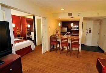 Residence Inn By Marriott Boston Tewksbury4