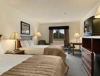 Baymont Inn and Suites Murray2