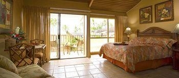 Makaha Resort2