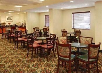 Comfort Inn Capitol Heights1