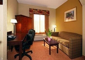 Comfort Suites Hinesville2