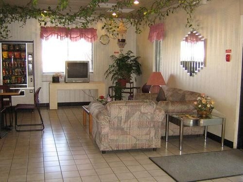 Americas Best Value Inn Effingham1