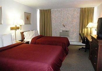 Econo Lodge2