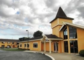 Econo Lodge Gaylord2