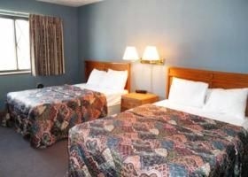 Econo Lodge Gaylord1