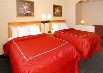 Comfort Suites Clackamas2