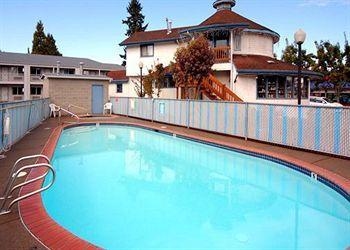 Comfort Inn Cottage Grove3