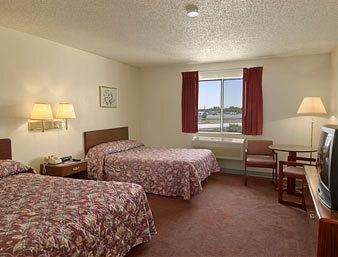 SUPER 8 HENDERSON NORTH EAST DENVER1