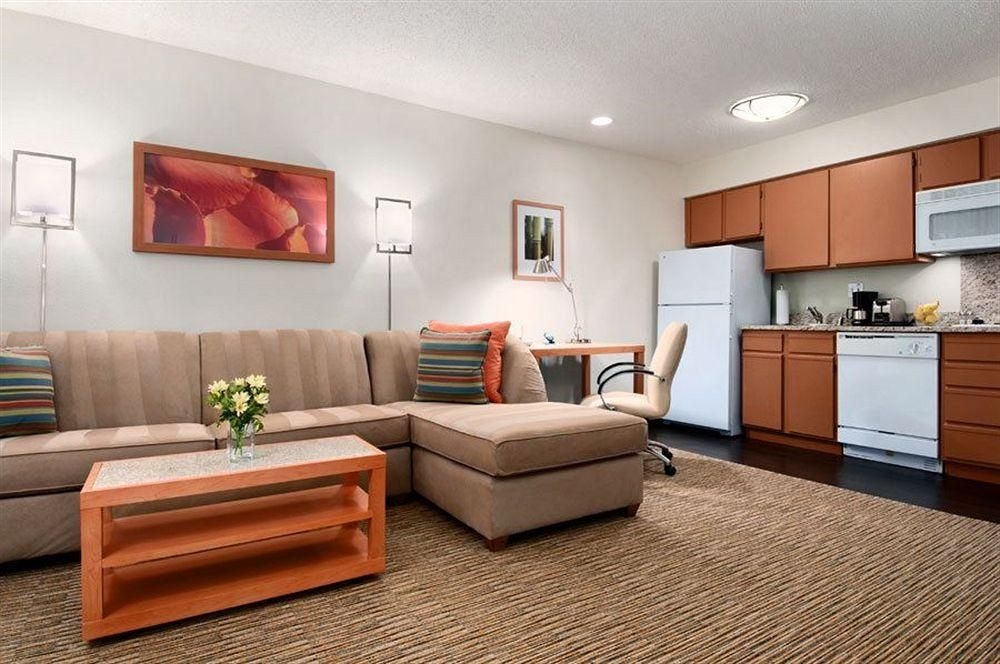 Hyatt Summerfield Suites Dallas/Richardson0