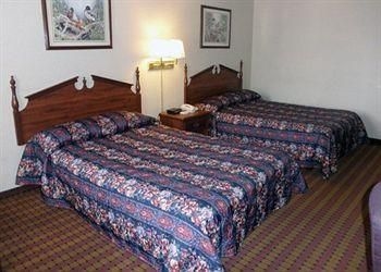 Rodeway Inn Fort Wright2