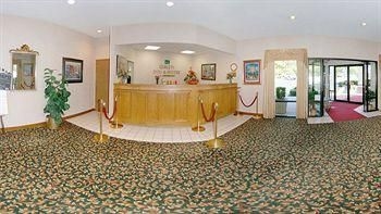 Quality Inn & Suites Eureka Springs1