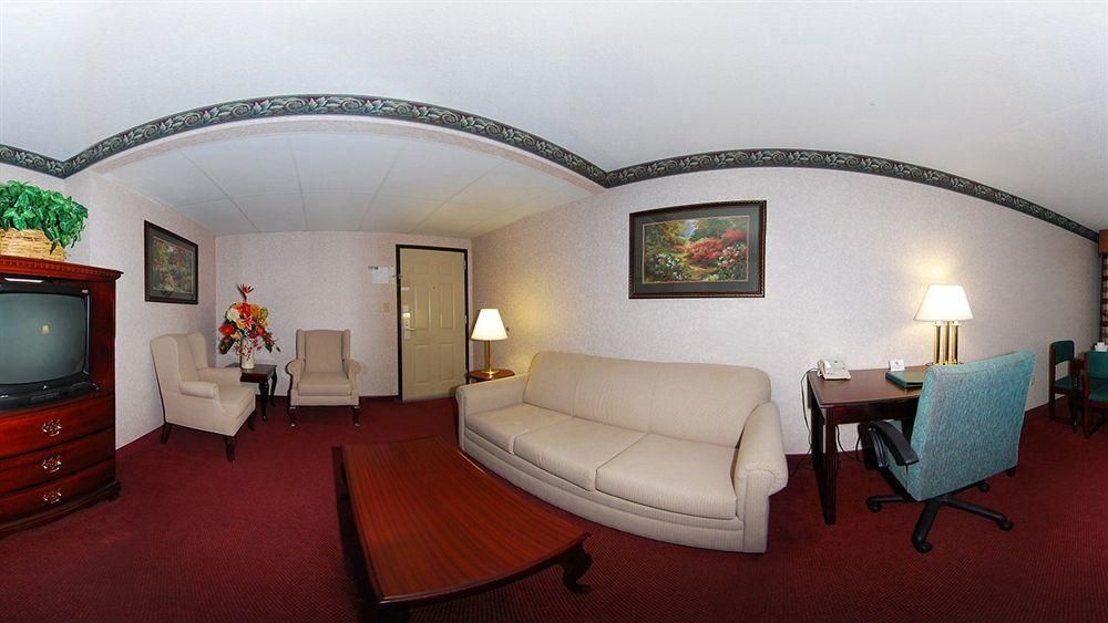 Quality Inn & Suites Eureka Springs2