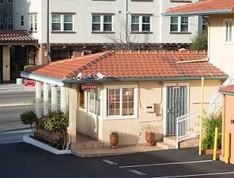 Knights Inn Berkeley CA0