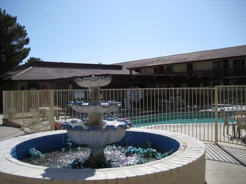Heritage Inn Suites0