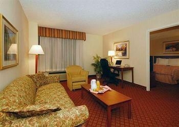 Clarion Hotel4