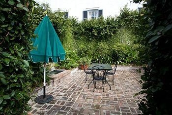 Maison de Ville and Audubon Cottages3