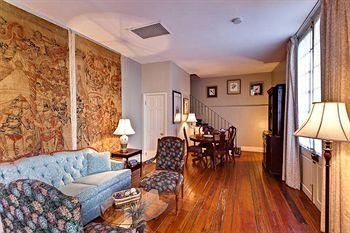 Maison de Ville and Audubon Cottages4