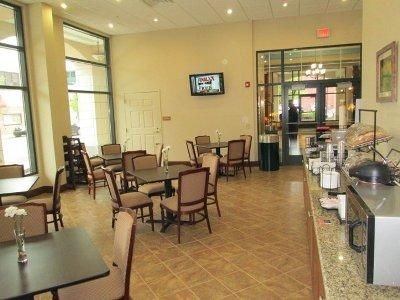 Best Western Pioneer Plaza0