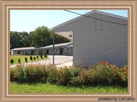 Budget Inn North Kingstown1