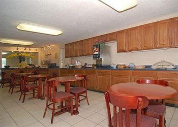 Econo Lodge Kannapolis3