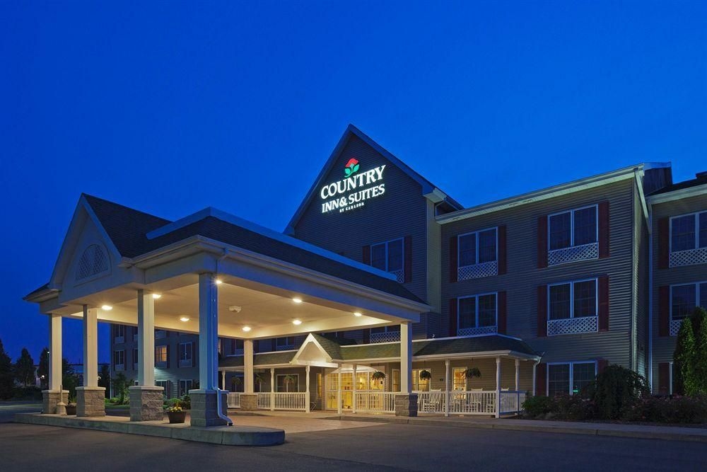 Country Inn Suites Cortland2