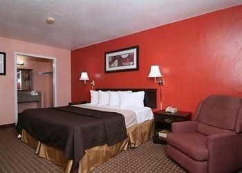 ECONO LODGE DALHART4