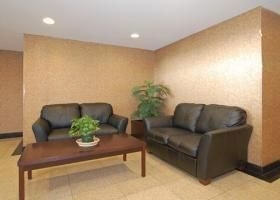 Comfort Inn0