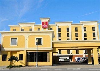Clarion Inn & Suites Virginia Beach0