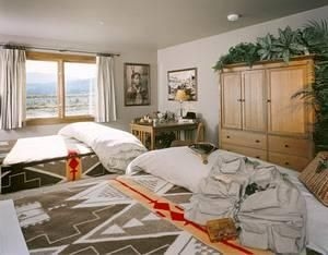 River Rock Lodge1