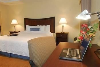 Hampton Inn Chesapeake-Portsmouth1