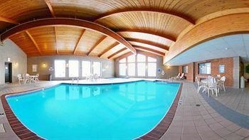 Clarion Hotel and Conference Center2