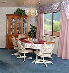 Oakridge Inn2