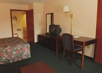 Rodeway Inn0