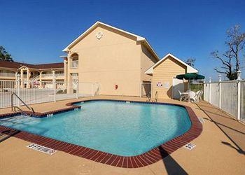 Econo Lodge Inn And Suites0