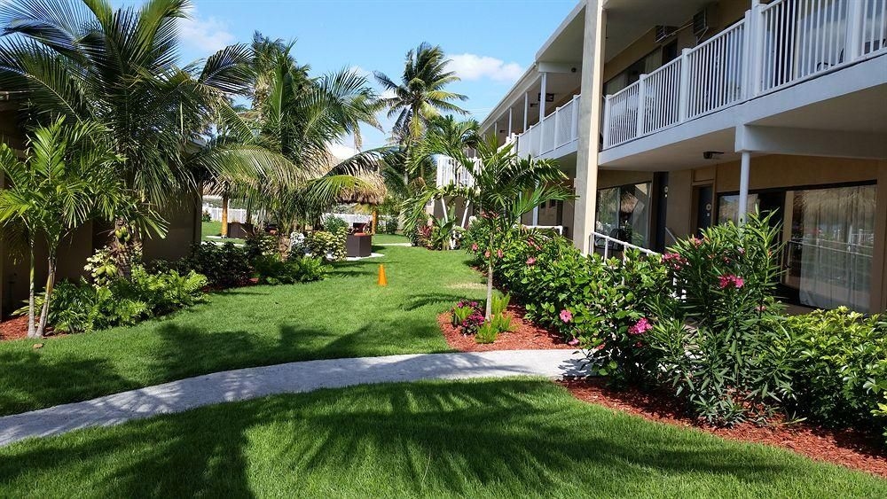 Budget Inn Ocean Resort1