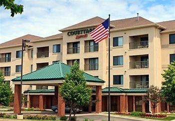 Courtyard Dayton Beavercreek3