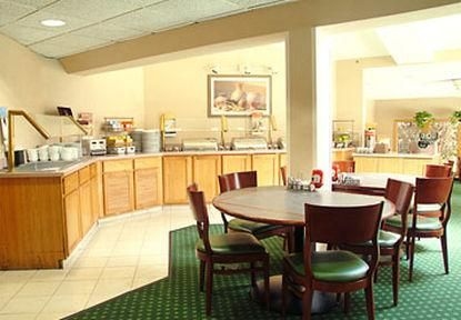Courtyard by Marriott Valparaiso3