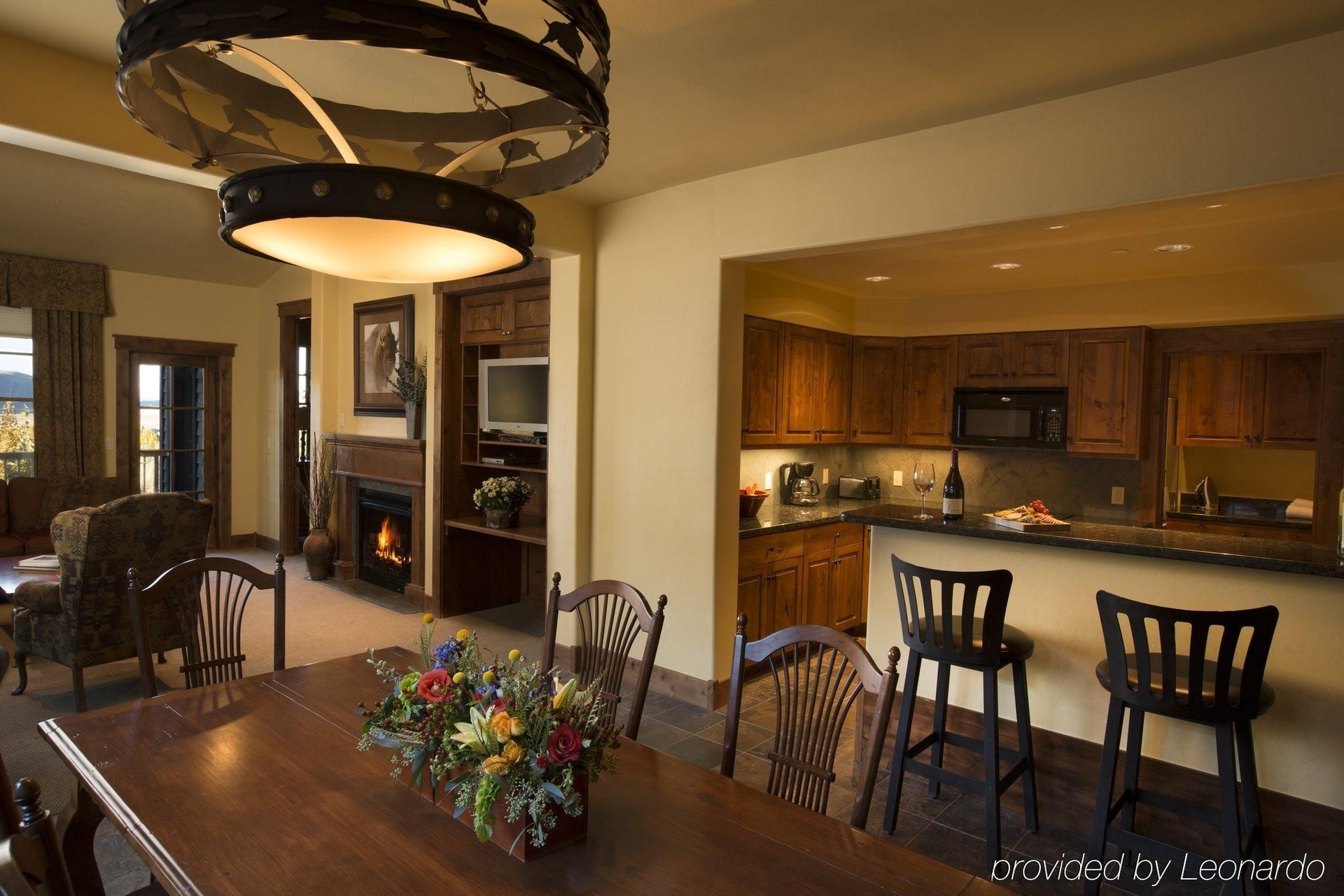 Love Ridge Resort Lodges1