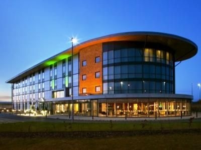 Holiday Inn Salisbury-Stonehenge By IHG0