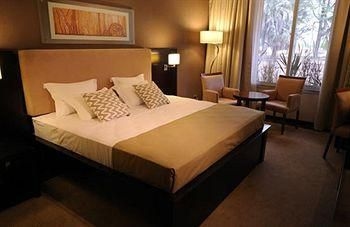 Howard Johnson Resort Spa & Convention Center Lujan3