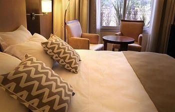 Howard Johnson Resort Spa & Convention Center Lujan2