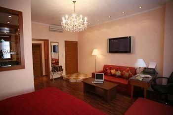 Corvinus Hotel Pension2