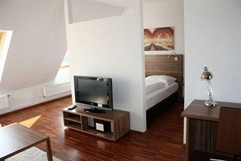 Royal Living Studios2