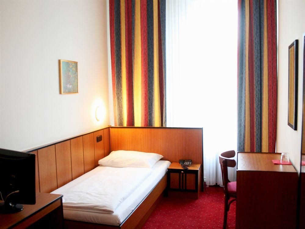 Hotel Drei Kronen Vienna City3