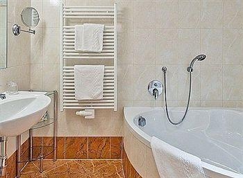 Familienhotel Loipenstub'n0